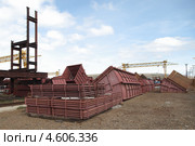 Компенсаторы газоходов на монтажной площадке (2013 год). Редакционное фото, фотограф Валерий Акулич / Фотобанк Лори