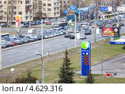 Пробка на Ленинском проспекте, Санкт-Петербург (2013 год). Редакционное фото, фотограф Кекяляйнен Андрей / Фотобанк Лори