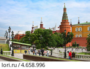 Москва, Кремль (2012 год). Редакционное фото, фотограф ElenArt / Фотобанк Лори