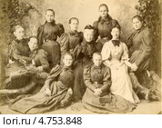 Фотография первых воспитанниц Воздвиженской женской школы. Стоковое фото, фотограф Михаил Ворожцов / Фотобанк Лори