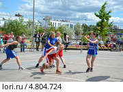 Уличный баскетбол (2013 год). Редакционное фото, фотограф Землянникова Вероника / Фотобанк Лори