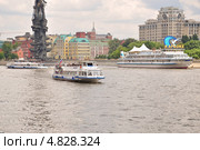 Теплоходы на Москве-реке (2013 год). Редакционное фото, фотограф Алёшина Оксана / Фотобанк Лори