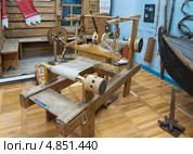 Поморский ткацкий станок, областной краеведческий музей, город Мурманск (2013 год). Редакционное фото, фотограф Вячеслав Палес / Фотобанк Лори