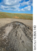 Грязевой вулкан в Крыму (2013 год). Стоковое фото, фотограф Виктор Карасев / Фотобанк Лори