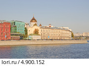 Офисный особняк на Пречистенской набережной,15с1 (2010 год). Редакционное фото, фотограф Алёшина Оксана / Фотобанк Лори