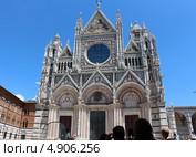 Сиенский Кафедральный Собор, Италия (Duomo di Siena) (2013 год). Редакционное фото, фотограф Татьяна Крамаревская / Фотобанк Лори