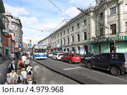 Москва. Улица Моросейка в час пик летом (2013 год). Редакционное фото, фотограф Дмитрий Неумоин / Фотобанк Лори