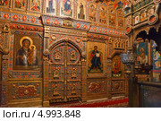 Иконостас и царские врата в церкви Святого Василия Блаженного в Соборе Покрова Пресвятой Богородицы, что на Рву (2013 год). Стоковое фото, фотограф Ольга Липунова / Фотобанк Лори