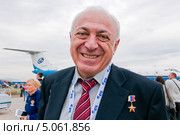 Заслуженный лётчик-испытатель России, полярник Рубен Татевосович Есаян (2013 год). Редакционное фото, фотограф Алёшина Оксана / Фотобанк Лори