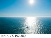Вид на Атлантический океан с Мыса Рока (Cabo da Roca) - самой западной точки Евразийского континента, Португалия. Стоковое фото, фотограф E. O. / Фотобанк Лори