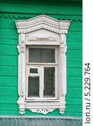 Окно с резным наличником (2013 год). Стоковое фото, фотограф Щеголева Ольга / Фотобанк Лори