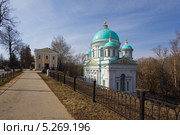 Храм во имя Усекновения главы Святого Пророка, Предтечи и Крестителя Господня Иоанна. Саров Нижегородской области (2013 год). Стоковое фото, фотограф Igor Lijashkov / Фотобанк Лори