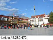 Тибет, Лхаса, панорама города, храм Джоканг (2013 год). Редакционное фото, фотограф Овчинникова Ирина / Фотобанк Лори