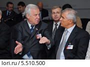 Нижегородская ярмарка. Форум "Россия Единая -2007". На снимке: президент Российского союза товаропроизводителей Николай Рыжков и Николай Иващенко. Редакционное фото, фотограф Андрей Забродин / Фотобанк Лори