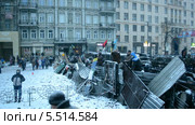 Баррикады возле стадиона им. Лобановского. Митинг в Киеве на Крещатике ("Евромайдан") (2014 год). Редакционное видео, видеограф FMRU / Фотобанк Лори