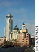Москва, Космодамианская набережная. Бизнес-центр Riverside Towers. Гостиница "Свиссотель Красные Холмы" (2014 год). Редакционное фото, фотограф Щеголева Ольга / Фотобанк Лори