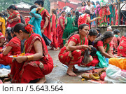 Индуистский фестиваль Haritalika Teej (2012 год). Редакционное фото, фотограф Наталия Евмененко / Фотобанк Лори