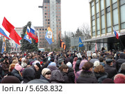 Украина. Пророссийский, антифашистский митинг в Днепропетровске (2014 год). Редакционное фото, фотограф Олег Голиков / Фотобанк Лори