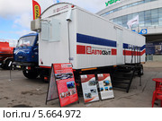 Автомобильный прицеп-фургон «Башкирия» для нефтегаза (2013 год). Редакционное фото, фотограф Анатолий Матвейчук / Фотобанк Лори
