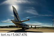 Грузовой самолёт Ан-124 на стоянке (2014 год). Редакционное фото, фотограф oleg savichev / Фотобанк Лори
