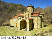 Руины православной церкви в горах Кавказа, Архыз (2014 год). Стоковое фото, фотограф александр жарников / Фотобанк Лори