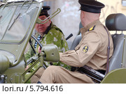 Реконструкция парада 10 апреля 1944 года посвященная 70-ой годовщина освобождения Одессы от немецко-фашистских захватчиков (2014 год). Редакционное фото, фотограф KEN VOSAR / Фотобанк Лори
