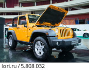 Jeep Wrangler Rubicon на выставке "Мир автомобиля 2014". Санкт-Петербург. Редакционное фото, фотограф Виктор Карасев / Фотобанк Лори