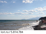 Пляж в Крыму, Канака, вид на Аю-Даг (2013 год). Стоковое фото, фотограф Оксана Лычева / Фотобанк Лори