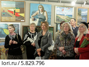 Открытие выставки к юбилею ЗНУИ в Народной галерее, город Москва (2014 год). Редакционное фото, фотограф Дмитрий Неумоин / Фотобанк Лори
