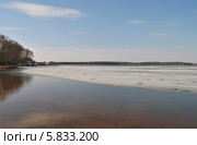 Озеро Сенеж в Подмосковном городе Солнечногорске (2014 год). Стоковое фото, фотограф lana1501 / Фотобанк Лори
