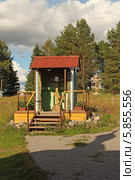 Часовня с поклонным крестом (Важозерский монастырь, Карелия) (2012 год). Стоковое фото, фотограф Самохвалов Артем / Фотобанк Лори