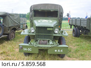 Американский военный грузовик GMC CCKW-353, вид спереди, 3-й международный слет "Моторы войны" вблизи города Черноголовки (2013 год). Редакционное фото, фотограф Малышев Андрей / Фотобанк Лори