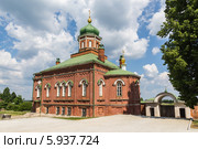 Церковь Усекновения Главы Иоанна Предтечи в Спасо-Бородинском монастыре, Можайский район Московской области (2014 год). Редакционное фото, фотограф Михаил Широков / Фотобанк Лори