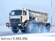 Автоцистерна БЦМ-5642 на шасси грузовика МЗКТ-751652 "Волат" (2013 год). Редакционное фото, фотограф Art Konovalov / Фотобанк Лори