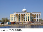 Город Кокчетав. Строительство нового здания Акимата (2014 год). Стоковое фото, фотограф Александр Тараканов / Фотобанк Лори