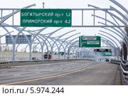 Западный скоростной диаметр в районе Богатырского проспекта, Санкт-Петербург. Стоковое фото, фотограф Кекяляйнен Андрей / Фотобанк Лори