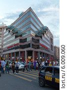 Бизнес-центр Nord в центре Еревана. Армения (2013 год). Редакционное фото, фотограф Евгений Ткачёв / Фотобанк Лори