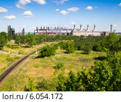 Стахановский ферросплавный завод (СФЗ). Украина, Луганская область, город Стаханов (2014 год). Стоковое фото, фотограф Алексей Голубенко / Фотобанк Лори