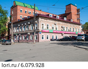 Перекресток улиц М. Горького и Петропавловской в городе Перми (2012 год). Редакционное фото, фотограф Elena Monakhova / Фотобанк Лори