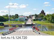 Бобреневский разводной наплавной мост в Коломне (2014 год). Стоковое фото, фотограф Овчинникова Ирина / Фотобанк Лори