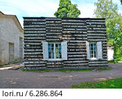 Парковый павильон "Березовый домик" в Дворцовом парке. Гатчина, Ленинградская область (2014 год). Редакционное фото, фотограф Ирина Борсученко / Фотобанк Лори