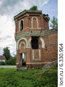 Старинная усадьба, развалины. Стоковое фото, фотограф Наталья Степченкова / Фотобанк Лори