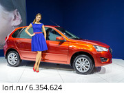 Datsun mi-DO. Московский международный автомобильный салон 2014. Редакционное фото, фотограф Сергей Лаврентьев / Фотобанк Лори