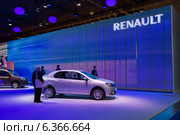 Стенд Renault. Московский международный автомобильный салон 2014. Редакционное фото, фотограф Сергей Лаврентьев / Фотобанк Лори