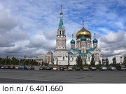 Кафедральный Свято-Успенский православный собор, Омск, Тарская ул., 7 (2014 год). Редакционное фото, фотограф Алексей Гусев / Фотобанк Лори