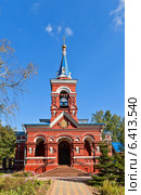 Церковь Покрова Пресвятой Богородицы (Покровская, 1896 г.) в д. Осеченки, Раменский район, Московская обл. Архитектор Р.И. Клейн (2014 год). Стоковое фото, фотограф Иван Марчук / Фотобанк Лори