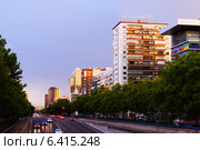 Summer view of new street. Madrid (2013 год). Стоковое фото, фотограф Яков Филимонов / Фотобанк Лори