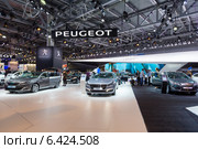 Стенд Peugeot. Московский международный автомобильный салон 2014. Редакционное фото, фотограф Сергей Лаврентьев / Фотобанк Лори