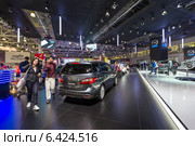 Mazda5. Московский международный автомобильный салон 2014. Редакционное фото, фотограф Сергей Лаврентьев / Фотобанк Лори