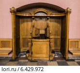 Исповедальня в храме. Стоковое фото, фотограф Андрей Андронов / Фотобанк Лори